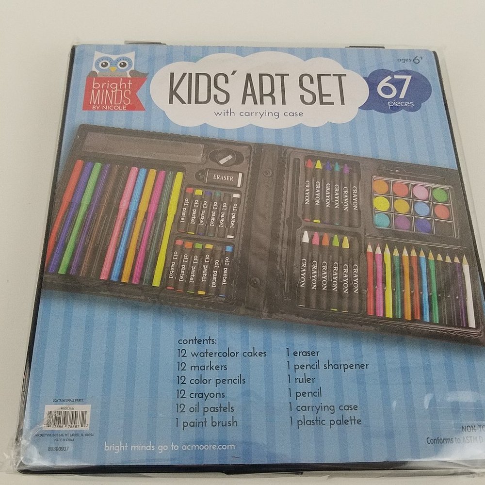Kid's Art Kit w Carrying Case 67 pieces Draw Paint